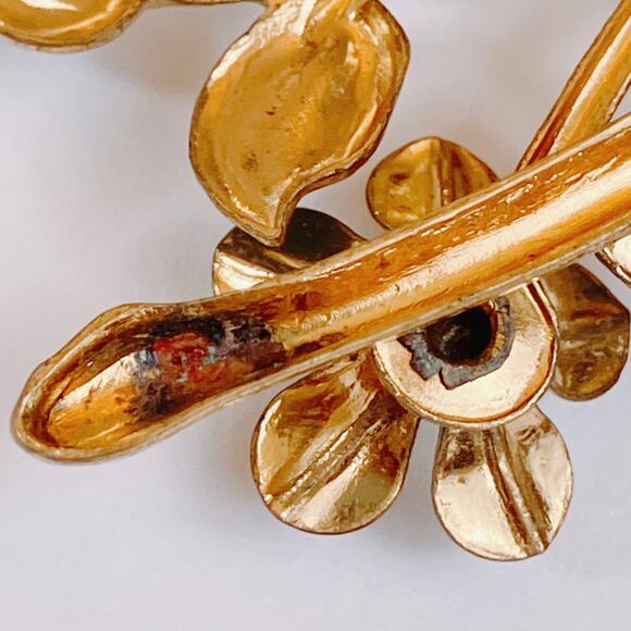 Vintage 1940s Brooch Wishbone Floral Rhinestone Enamel Mid Century Gold Tone Pin - Picture 8 of 10